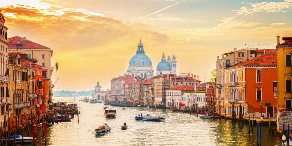VENICEE
